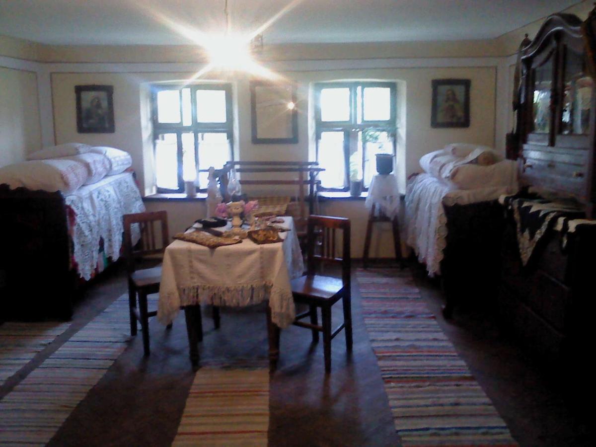 Snasini Kucari Bed & Breakfast Gradiste Bagian luar foto