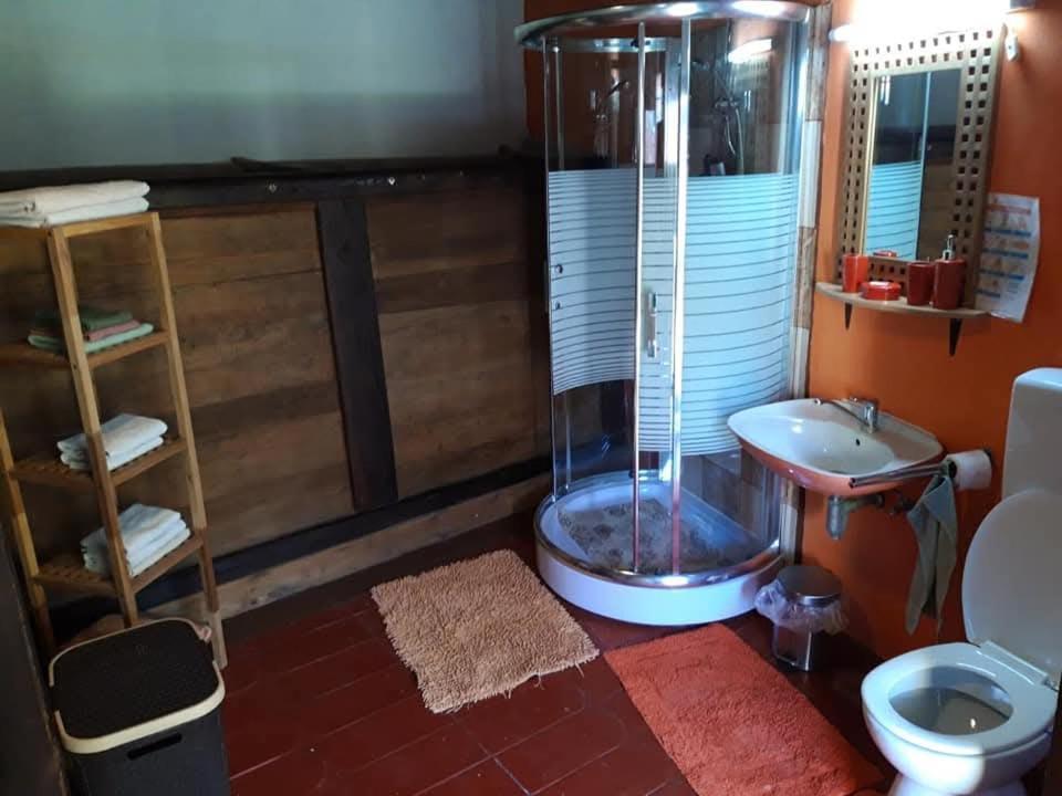 Snasini Kucari Bed & Breakfast Gradiste Bagian luar foto